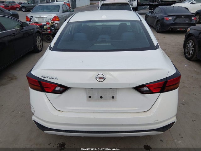 Nissan Altima S Fwd