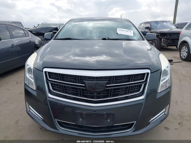 Cadillac XTS Luxury Collection