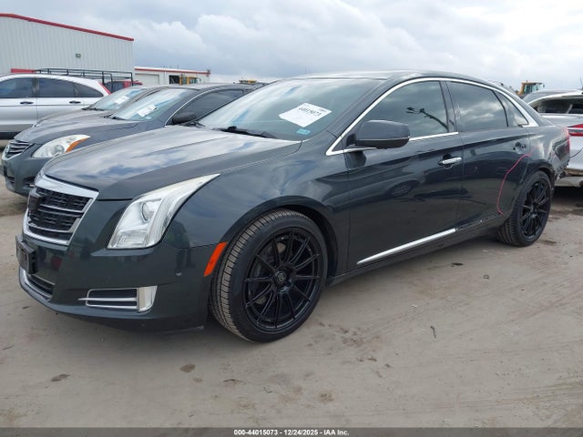 Cadillac XTS Luxury Collection