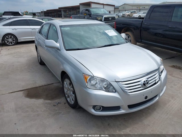 Salvage Toyota Avalon Image