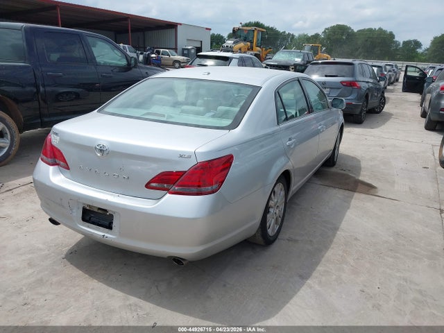Toyota Avalon Xls