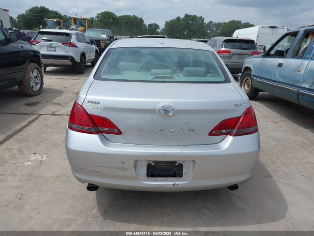 Toyota Avalon Xls