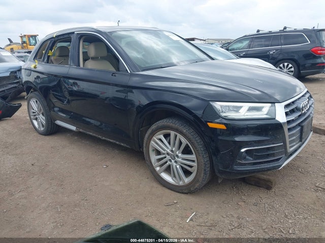 Salvage Audi Q5 Image