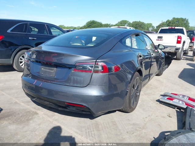 Tesla Model S Dual Motor All-wheel Drive