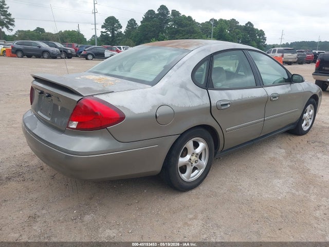 Ford Taurus Se