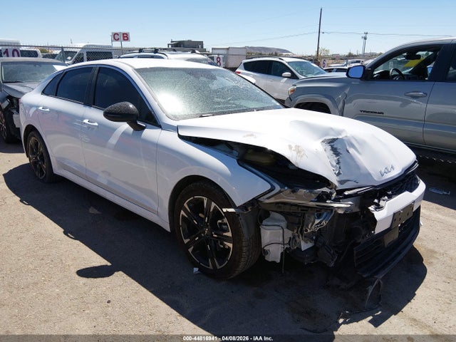 Salvage Kia K5 Image