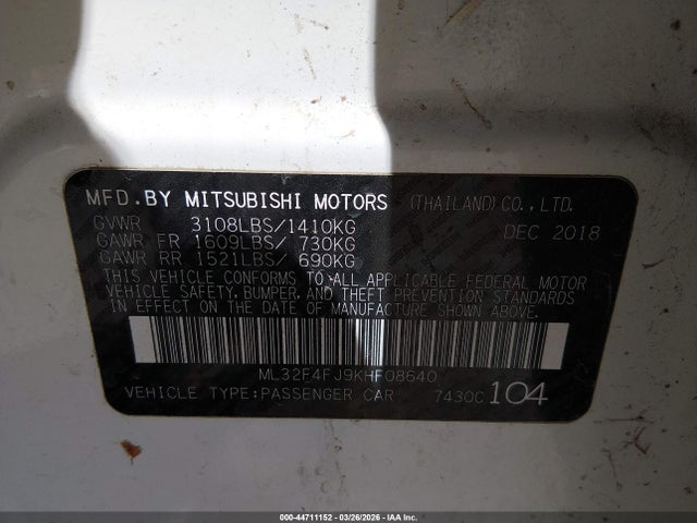 Mitsubishi Mirage Se