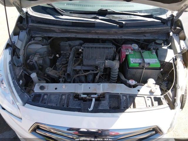 Mitsubishi Mirage Se