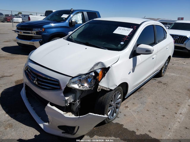 Mitsubishi Mirage Se