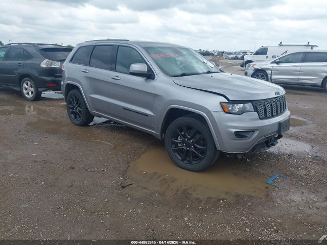 Salvage Jeep Grand Cherokee Image