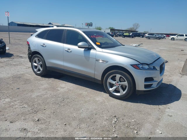 Salvage Jaguar F-PACE Image