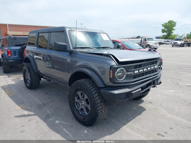 Salvage Ford Bronco Image