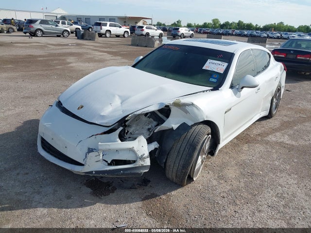 Porsche Panamera 4
