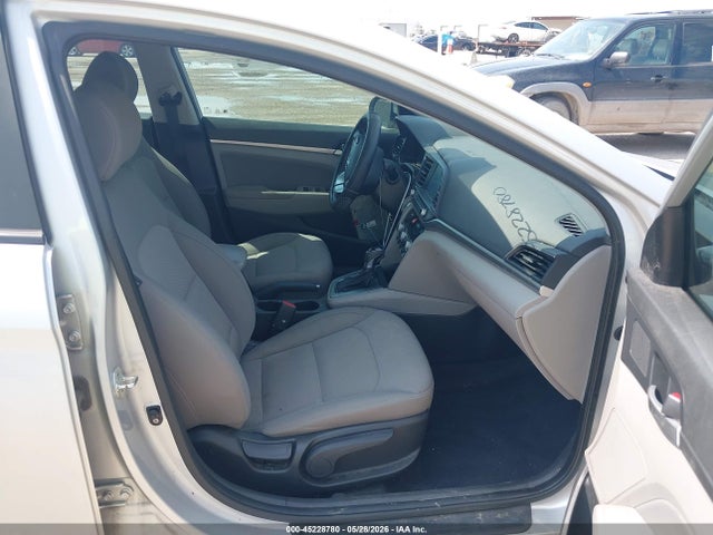 Hyundai ELANTRA Value Edition
