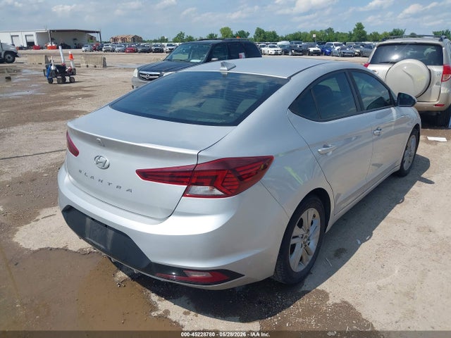 Hyundai ELANTRA Value Edition