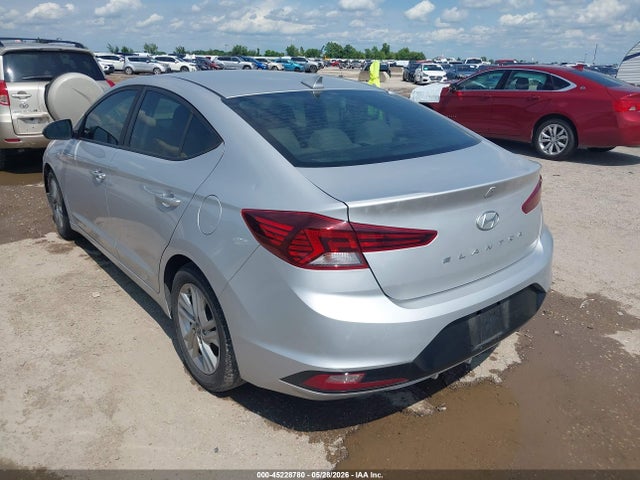 Hyundai ELANTRA Value Edition