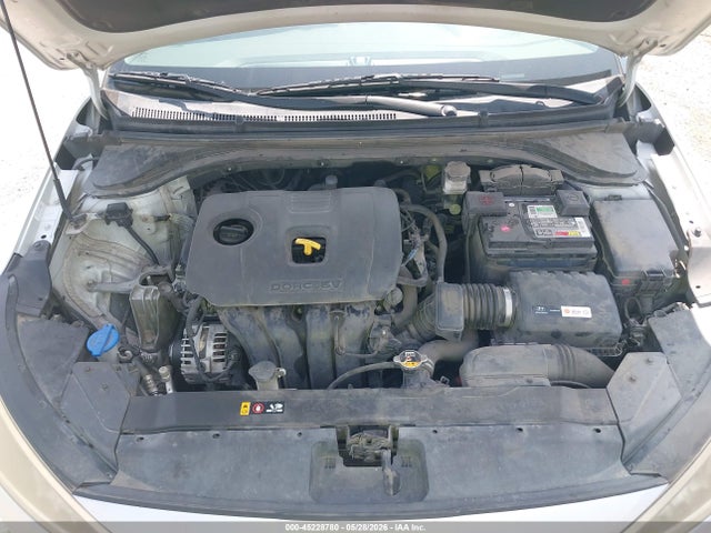 Hyundai ELANTRA Value Edition