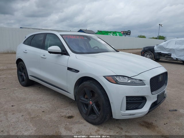 Salvage Jaguar F-PACE Image