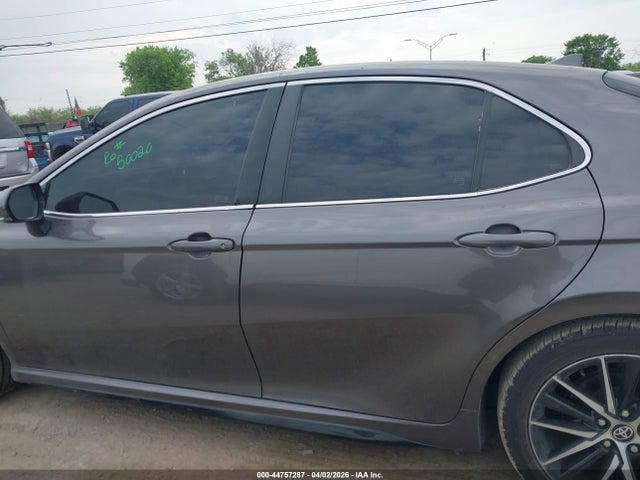 Toyota Camry Se