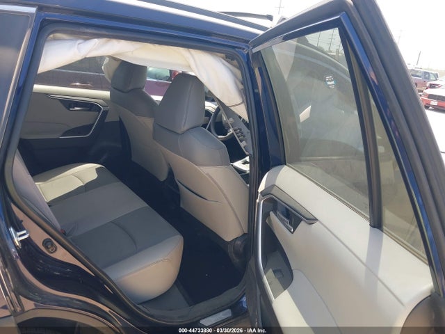 Toyota RAV4 Xle Premium