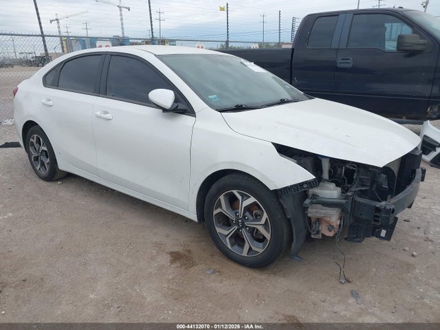 Salvage Kia Forte Image