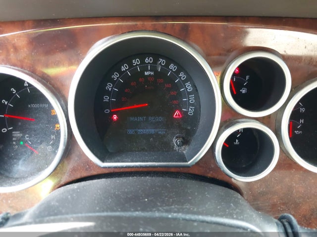 Toyota Sequoia Platinum 5.7l V8