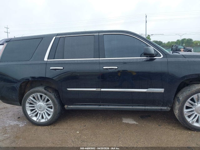 Cadillac Escalade Premium
