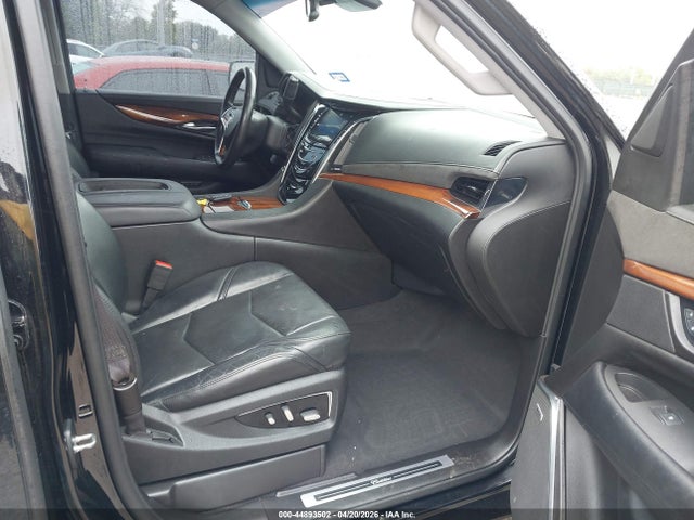 Cadillac Escalade Premium