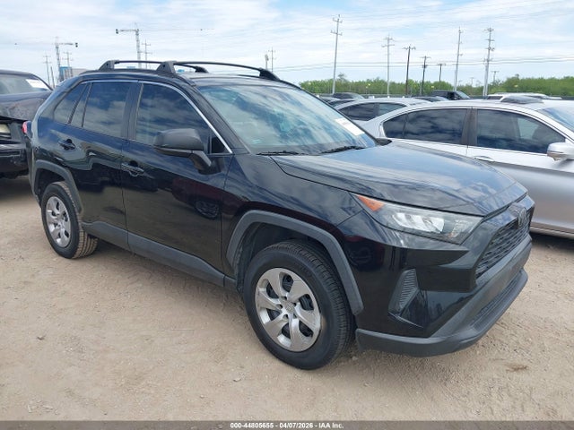 Salvage Toyota RAV4 Image