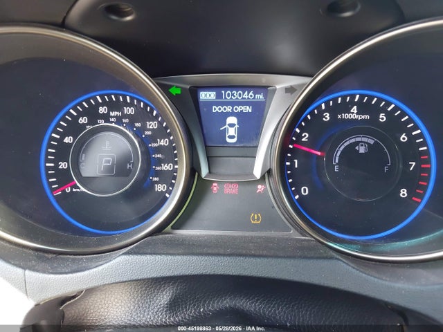 Hyundai Genesis 3.8 Track