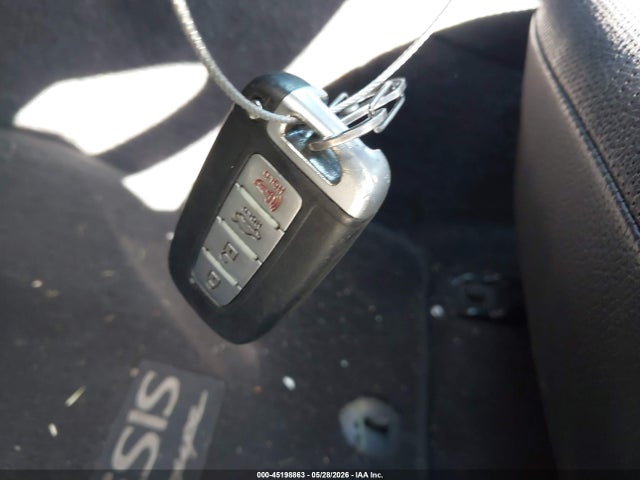 Hyundai Genesis 3.8 Track