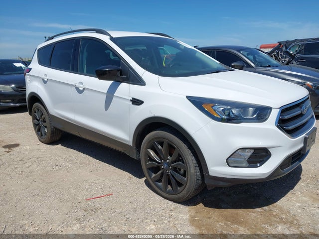 Salvage Ford Escape Image