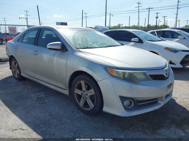 Salvage Toyota Camry Image