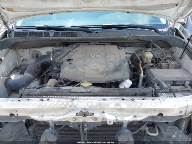 Toyota Tundra Base V6