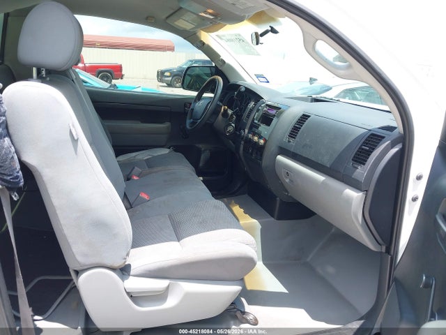 Toyota Tundra Base V6