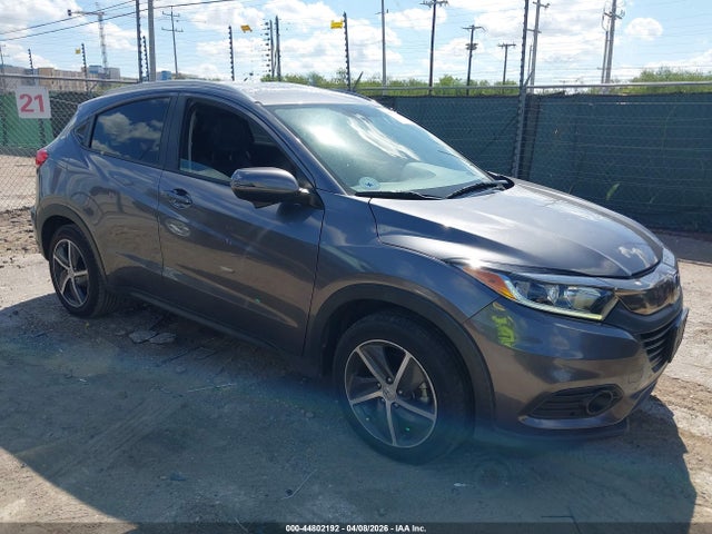 Salvage Honda HR-V Image