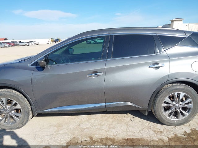 Nissan Murano Sv