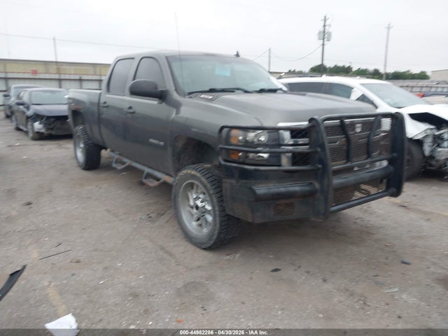 Salvage Chevrolet Silverado 2500 Image