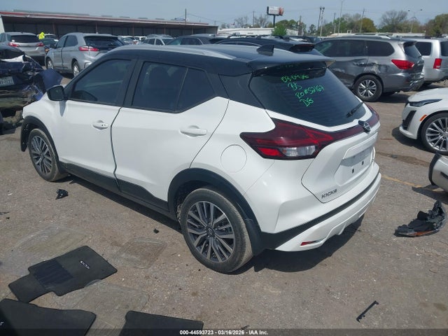 Nissan Kicks Sv Xtronic Cvt