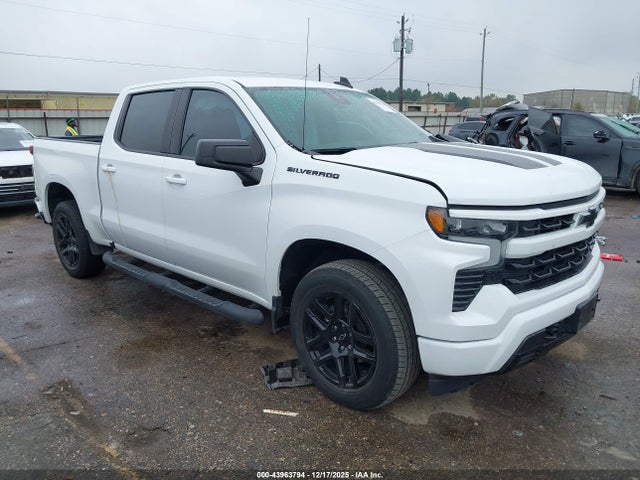Salvage Chevrolet Silverado 1500 Image