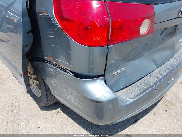 Toyota Sienna Xle