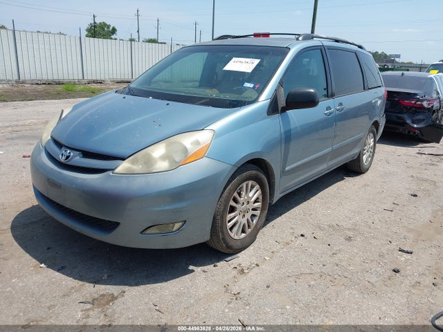 Toyota Sienna Xle