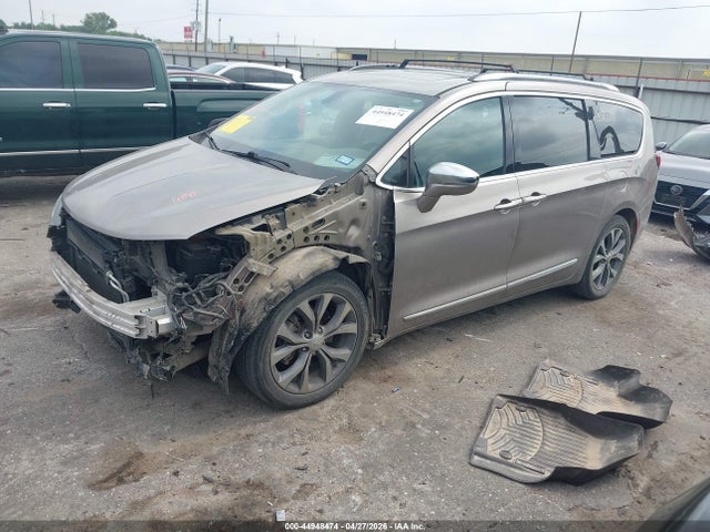 Chrysler Pacifica Limited