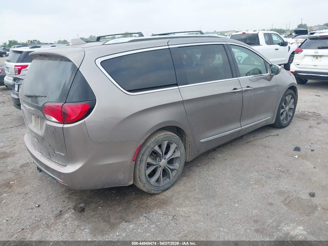 Chrysler Pacifica Limited