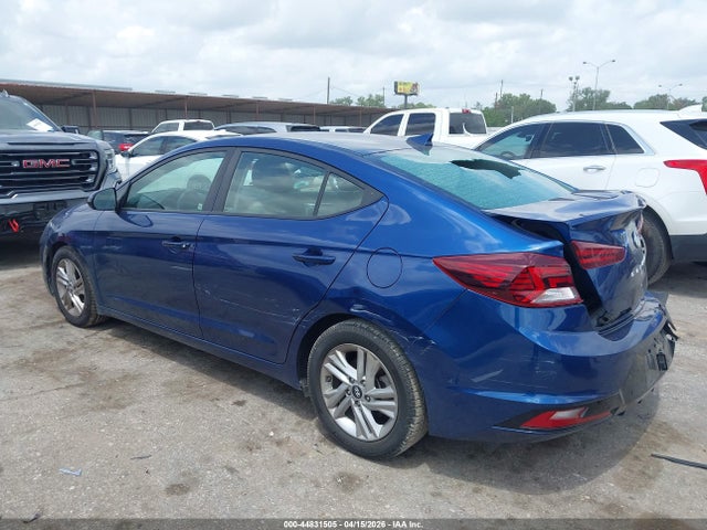 Hyundai ELANTRA Sel