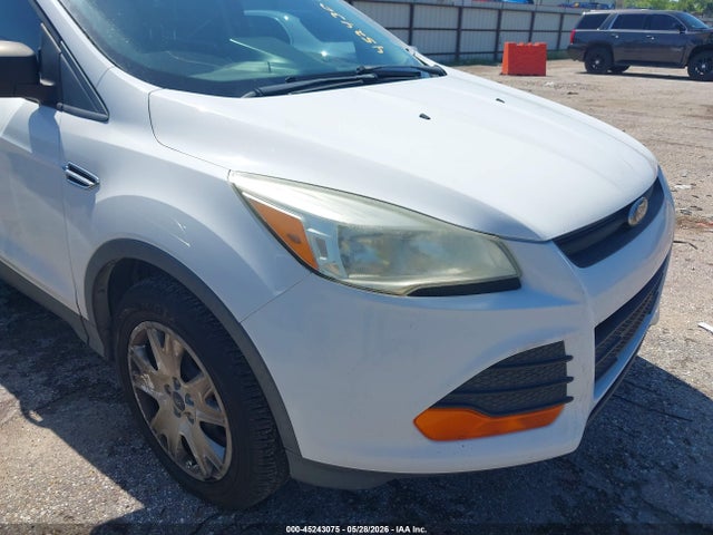Ford Escape S