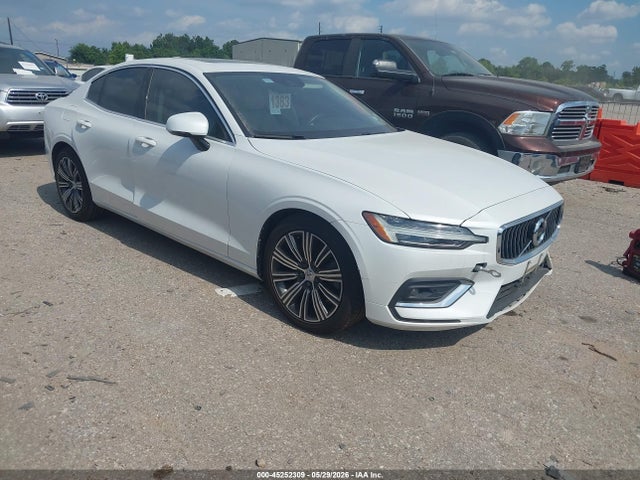 Salvage Volvo S60 Image