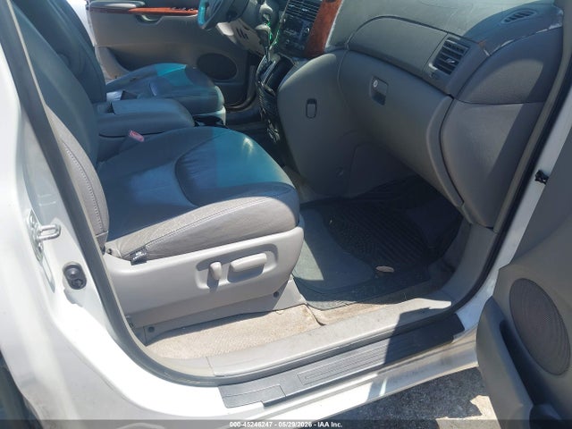 Toyota Sienna Xle