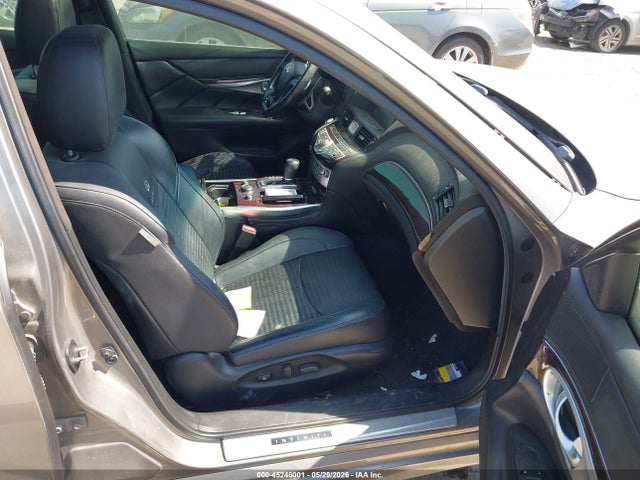 INFINITI M37