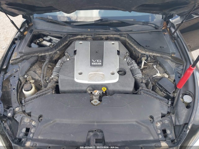 INFINITI Q50 Premium